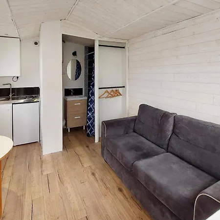 Nyaraló Awesome In *